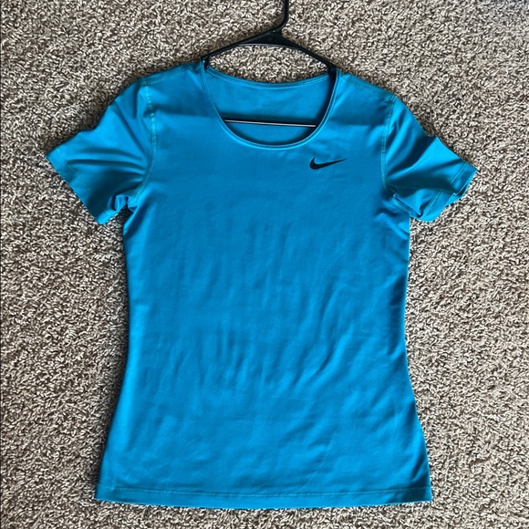 Nike Women's Aqua Dri-Fit Short Sleeve Tee - Picture 1 of 3